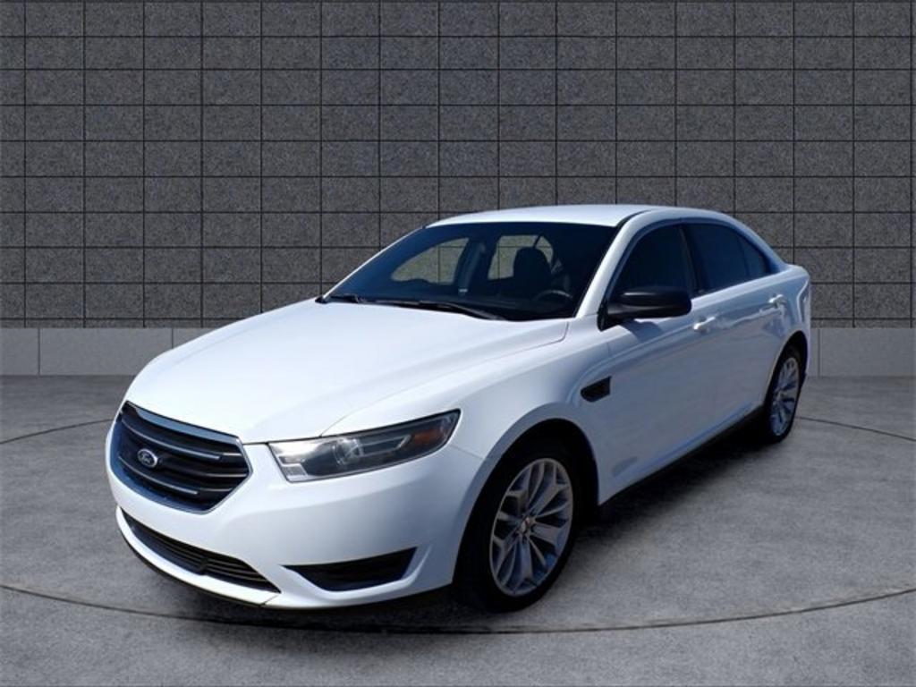 2015 Ford Taurus's photo